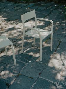 New Works |  Chaise May avec accoudoirs